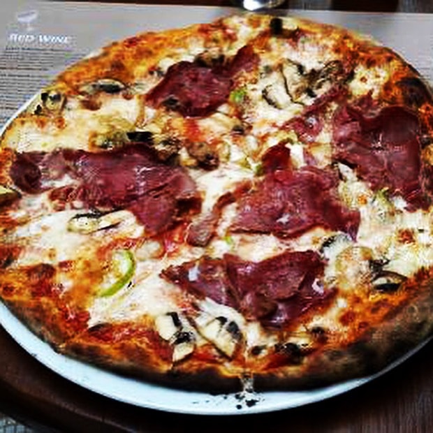 Kırmızı Etli Pizza