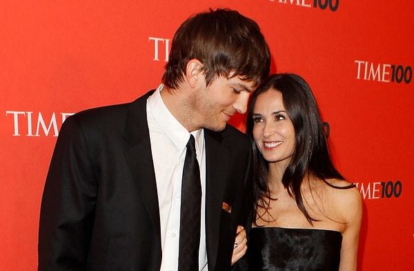 4. Эштону Кутчеру было недостаточно одной женщины