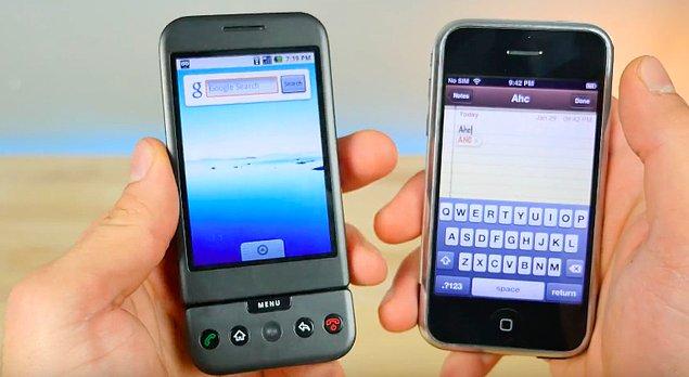 İki telefonu birbirinden ayıran çok önemli bir başka özellik ekranların kabiliyetiydi.