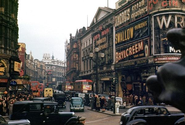 6. Londra, 1940.