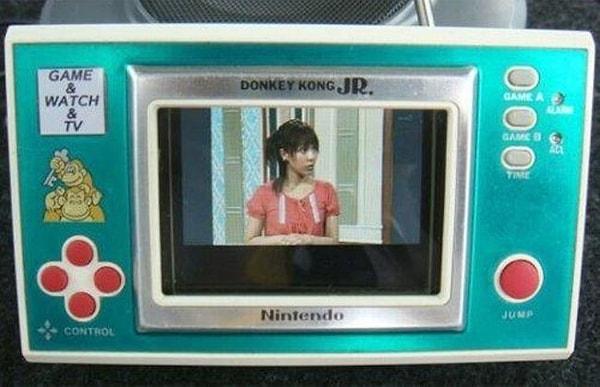 Nintendo'nun bulaşıp, eline yüzüne bulaştırdığı bir başka iş ise televizyon sektörüydü.