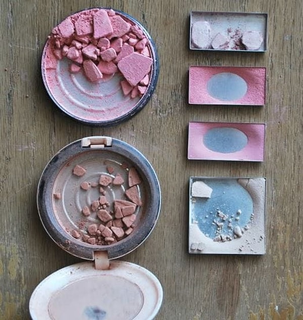 9. Нет, это не подобие метеоритов от Guerlain, это всего лишь разбитые румяна, бронзер и хайлайтер...