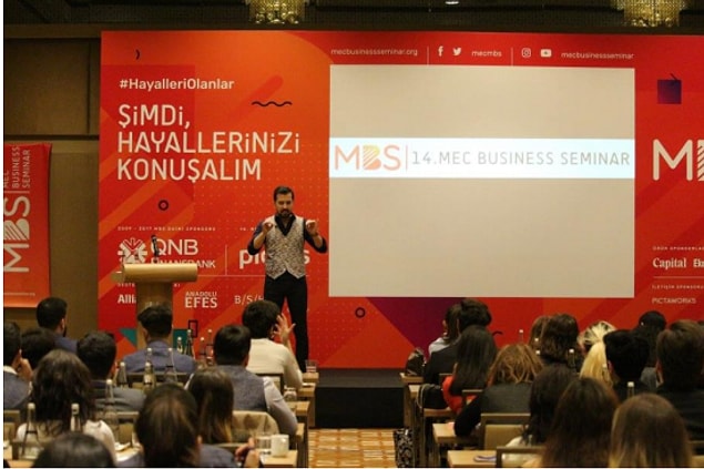 Seminere Bilkent, Boğaziçi, Koç, Sabancı, İTÜ ve ODTÜ öğrencileri arasından özgeçmiş elemesi ile seçilmiş 3. ve 4. sınıf öğrencileri katılıyor.