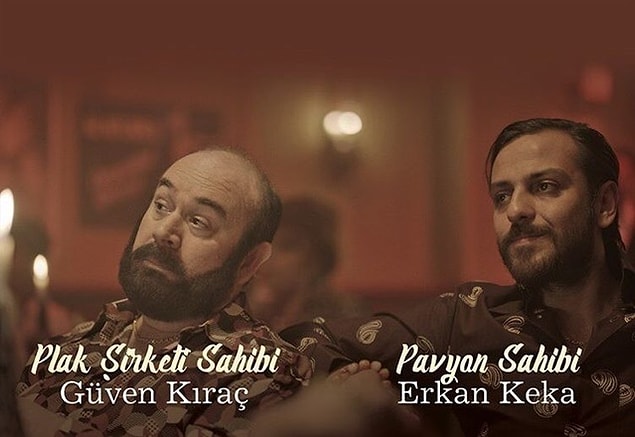 Plak şirketi sahibi rolünde Güven Kıraç, pavyon sahibi rolünde Erkan Kolçak Köstendil yer alıyor.