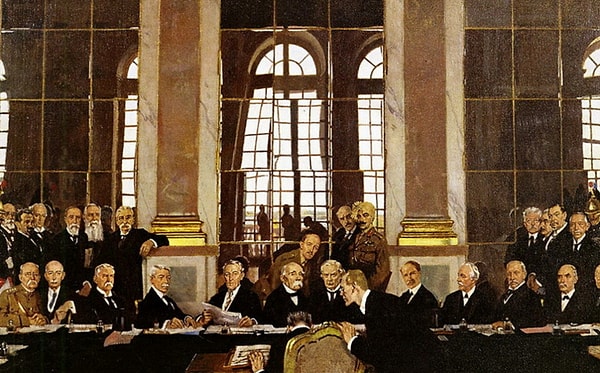 6. Как назывался мирный договор, который официально положил конец Первой мировой войне?