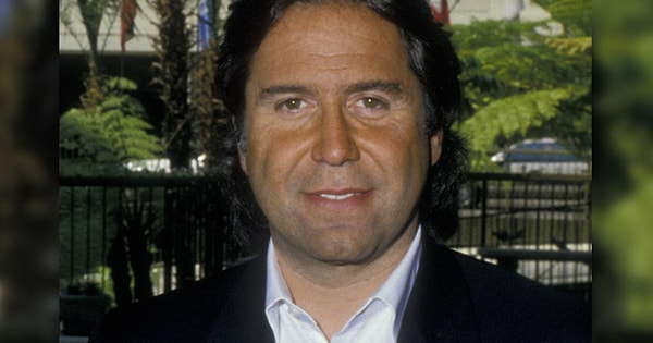 5. Сценарист Дон Симпсон сыграл в ящик, когда читал в туалете