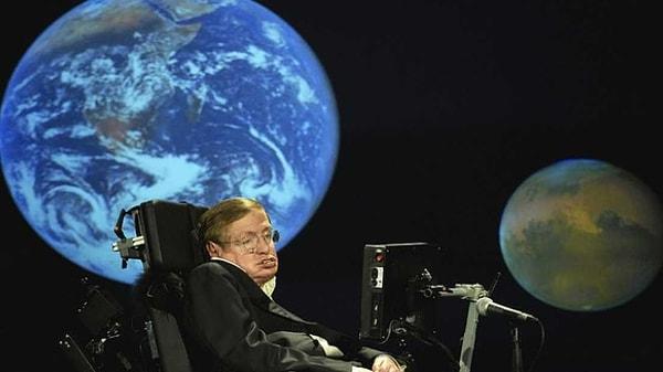 Dünyanın hayranlığını kazanmış bilim insanı Stephen Hawking'i genellikle uzay, zaman ve teorik fizik çalışmalarıyla takip ederiz.