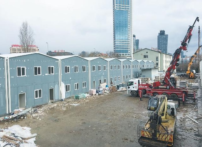 Rezidansın Fendi Eğitimi Yendi! Şişli Endüstri Meslek Lisesi'ndeki 4 Bin 200 Öğrenci Prefabrik Okulda Okuyacak