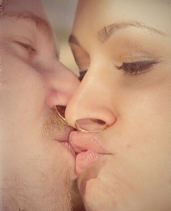 11. Интересно, а куда еще они засовывали эти кольца?