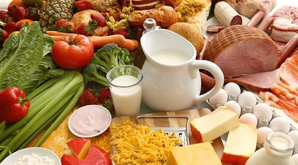 А теперь внимание! Список продуктов, который одобрил знаменитый доктор Назардан для похудения участникам шоу: