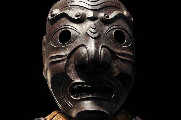 4. Samuray Yüz Maskesi