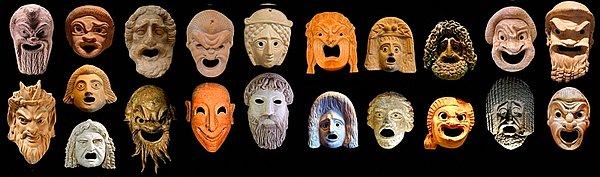 11. Antik Yunan Tragedya Maskeleri