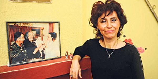 2. Barış Manço'nun "Alla Beni Pulla Beni" şarkısındaki o tiz kadın vokal, Barış Abi'nin kuzeni Deniz Tüney Aliefendioğlu'dur.