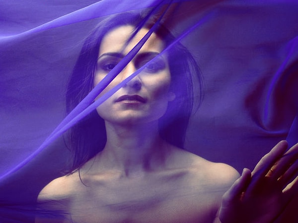 У вашей внутренней бессознательной тени фиолетовый цвет!