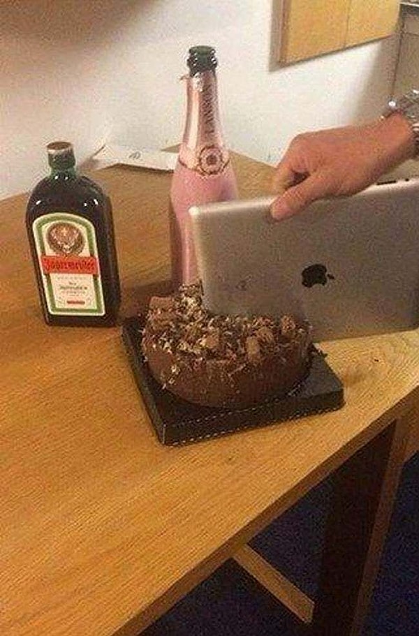 17. Не говоря уже о том, что на столовые приборы теперь придется тратиться гораздо больше