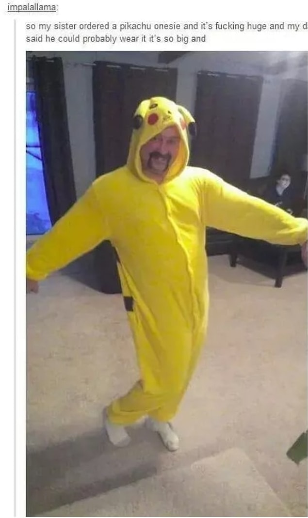 13. Kızının Pikachu tulumunun hakkını veren bu baba: