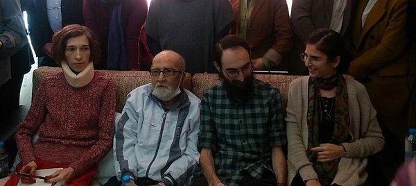 Gülmen ve Özakça, doktorları ve avukatlarıyla birlikte bir basın toplantısı düzenledi.