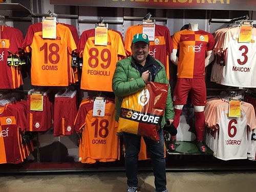 Sarı Kırmızı taraftarların başlattığı 'Yellow Friday' etkinliğine yoğun ilgi vardı.