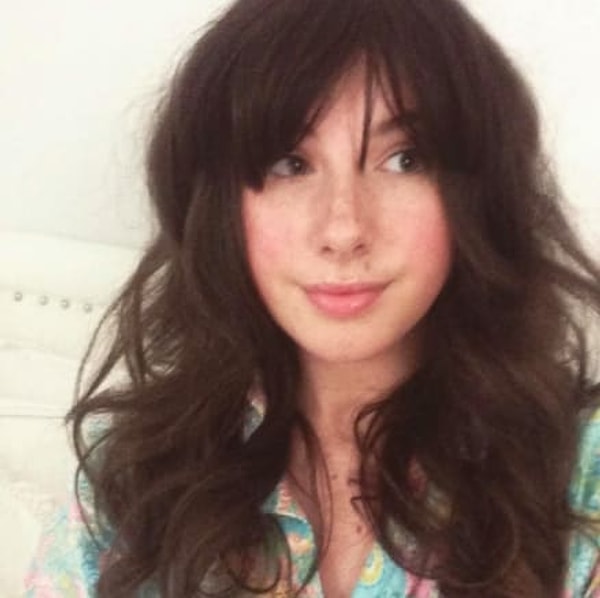 4. Хотите чёлку? Зачем обрезать волосы, если есть накладная?