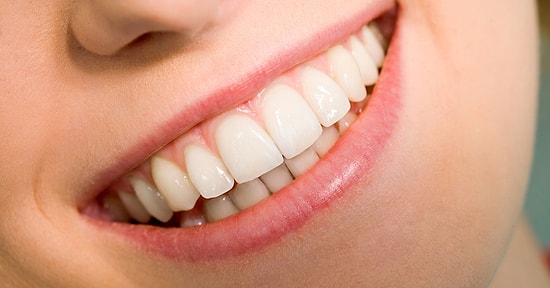 Приснился кошмар про зубы? Мы объясним, что это значит