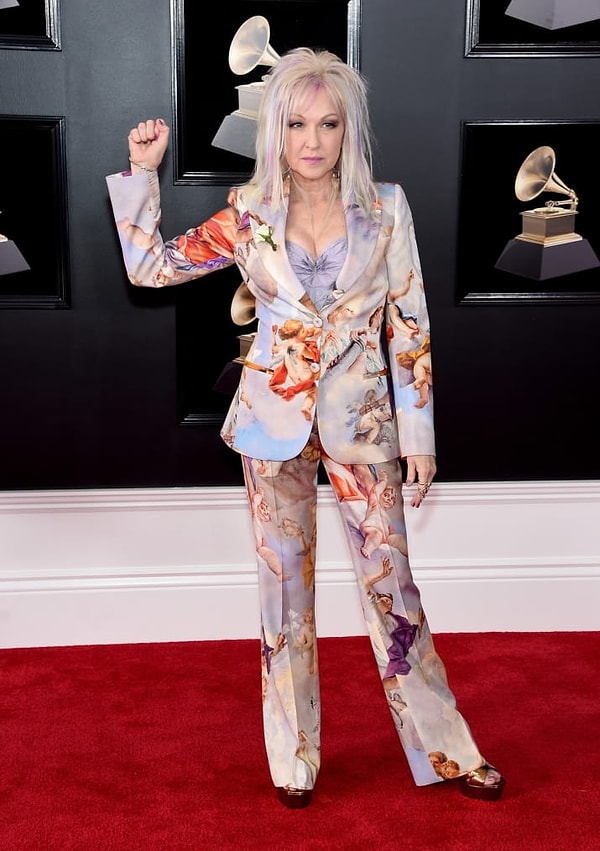 41. Синди Лопер