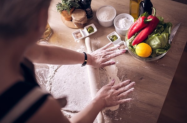 3. Он всегда будет хвалить вашу стряпню