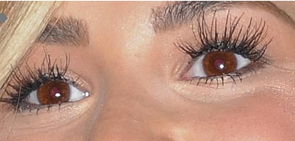 4. Как думаете, чьи это глаза?