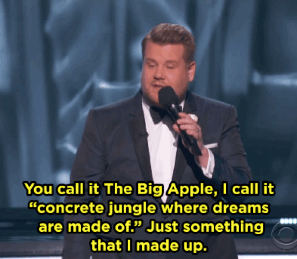 2. James Corden, Jay-Z'nin Alicia Keys'e eşlik ettiği "Empire State of Mind" şarkısına gönderme yaptı ve lafı "gel sana New York'u gezdireyim"e getirdi... 😂