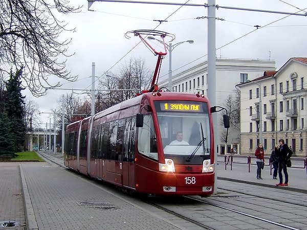 2. "Беременный трамвайчик"