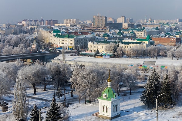 13. Какой российский город называют Сибирскими Афинами?