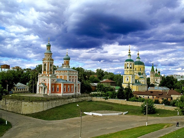 1. Поехали, к какой области относится город Серпухов?