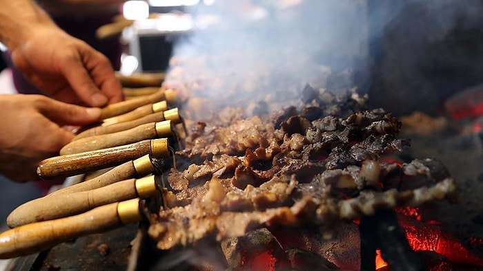 Yolculuk Bahane Yemekler Şahane! Doğu Ekspresi Yolcularının Erzurum Garı Ritüeli Cağ Kebabı