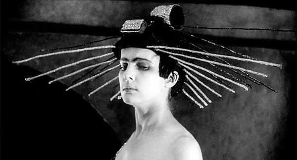 1. "Аэлита" (1924)