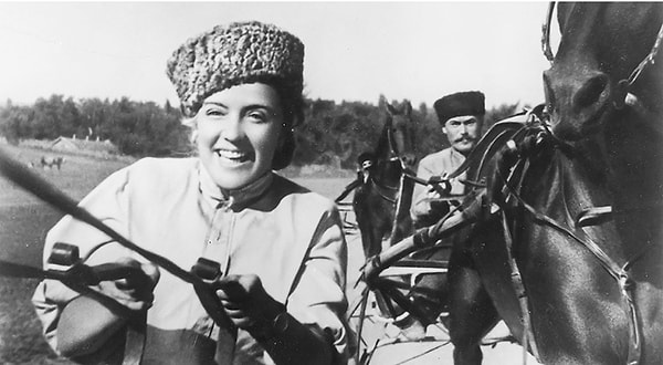 2. "Кубанские казаки" (1950)