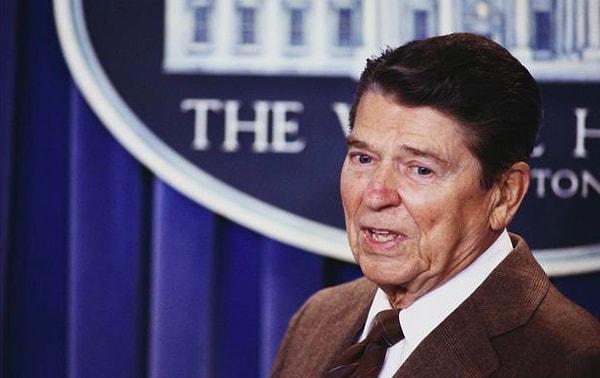 3. Кто изображён на этом фото?