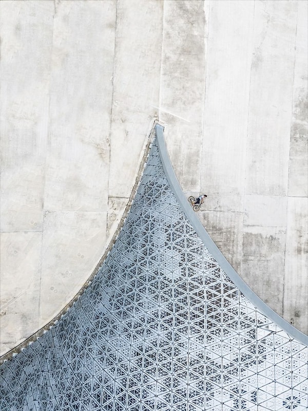 10. "Свободное катание", Nigelkwan. Второе место в категории "Портрет" (команда любителей)