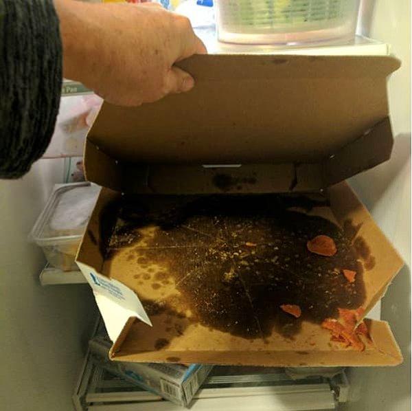 11. Pizza kutusunun boş olmasını umursamadan dolaba koymak...