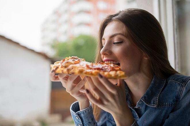 Bir Dilim Pizza İçin Durduk Yere Şair Olmanızı Sağlayacak Kadar Lezzetli 11 Sebep