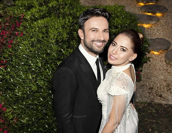 В 2016 году новость о том, что певец женится на турчанке Пынар Дилек, разбила множество девичьих сердец.