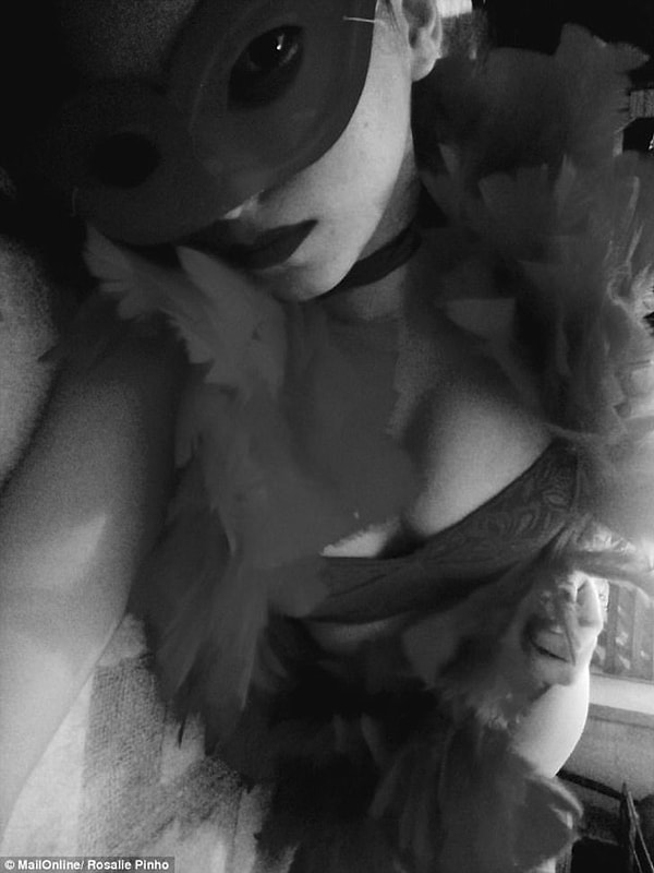 Розали, которая хотела купить дом для своей семьи, финансовое положение членов которой было очень плохим, открыла аукцион, начав с 300 тысяч евро. Последняя сумма достигла 500 тысяч евро.