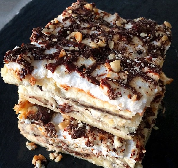 9. А что думаете насчет лазаньи с нутеллой и зефиром?