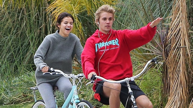 Selena Gomez & Justin Bieber çıktınız!