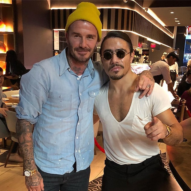 2. Gelelim sadece Türkiye'nin değil, dünyanın gündeminde olan Nusret'e, yani nam-ı diğer "Salt Bae"ye...