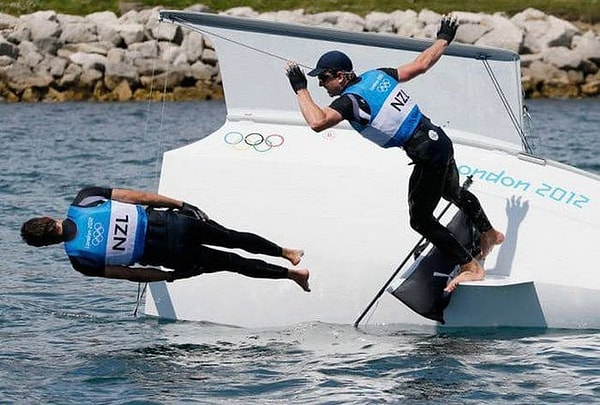 7. "Смотри, я морской котик!"