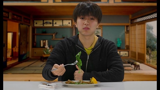 Japonlara ve Korelilere Hamsi Tava Yedirttik