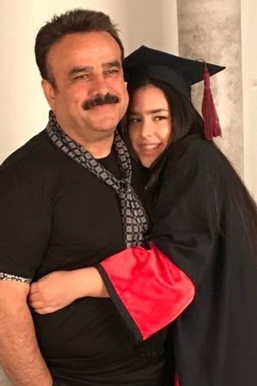 Bülent Serttaş'ın kızı Miray Serttaş.
