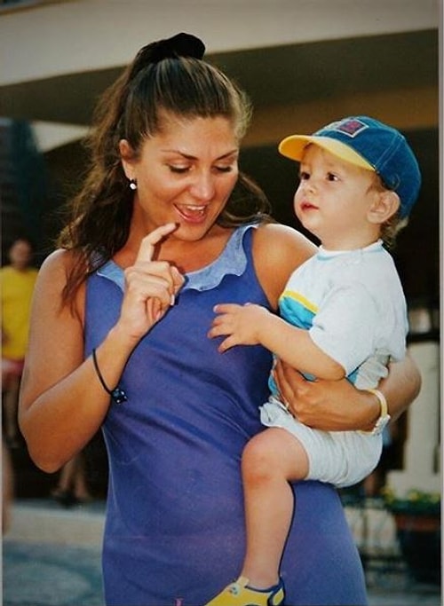 Sibel Can'ın oğlu Emir Aksüt.