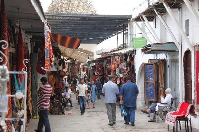 Hatta 2014 yılında bir İnternet sitesinde fotoğraftaki kişinin kim olduğuna dair bir post paylaşılmış.