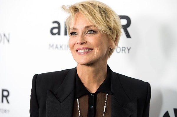 10. Эти женщины не только прекрасные собеседницы, но еще и обладают великолепным чувством юмора. С ними не соскучишься!