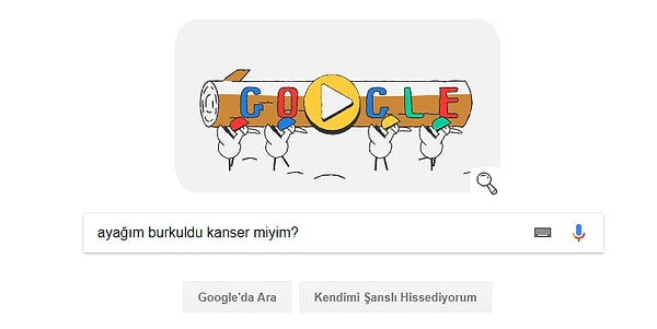 1. İlk olarak belirtisini gösterdiğiniz hastalığı aramak için Google'a girersiniz.